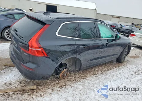 2022 Volvo Xc60 B5 Momentum z USA, uszkodzony, nr VIN YV4L12RK2N1955312